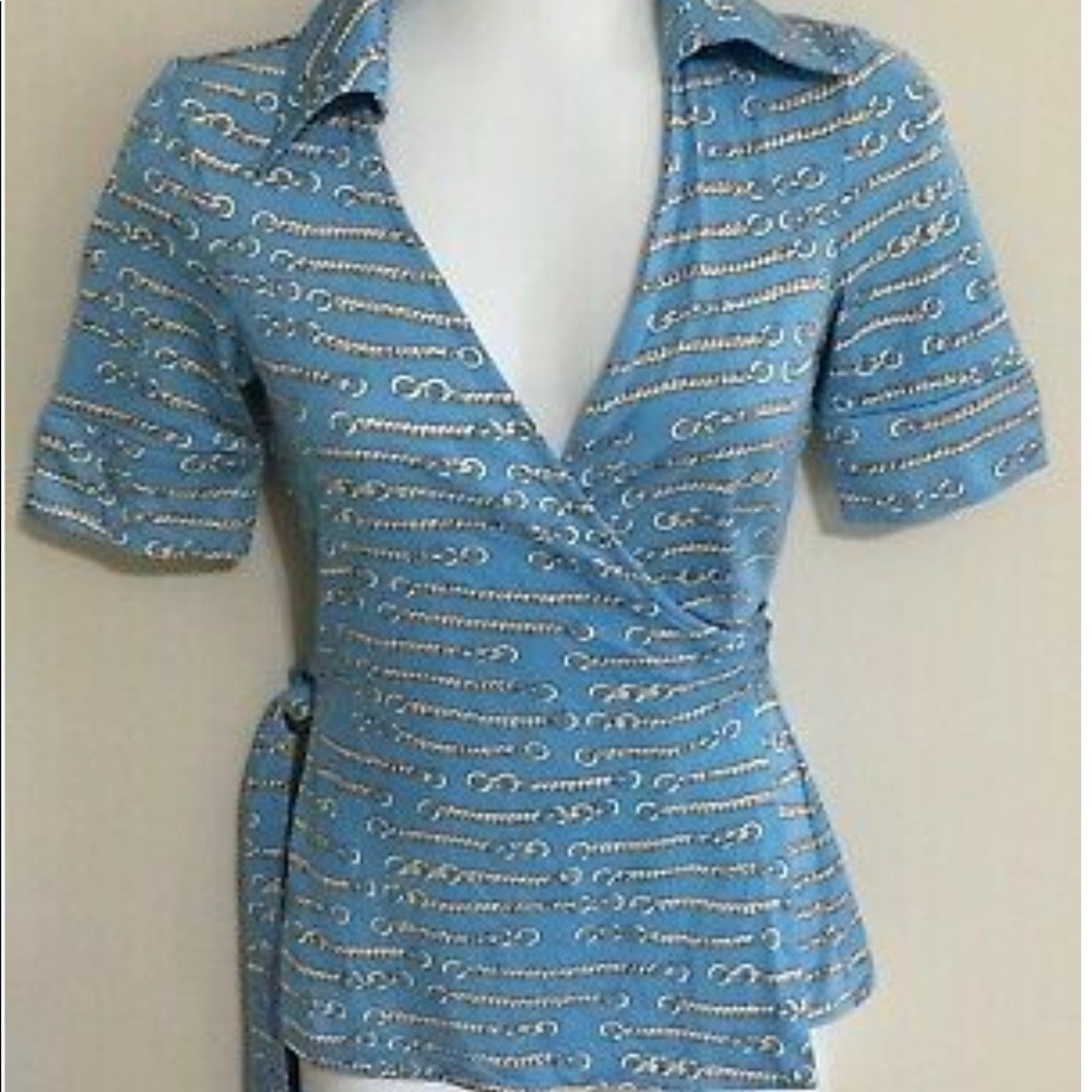 Diane Von Furstenberg DVF Wrap Top Silk Shirt Blue Chain Blouse size 6